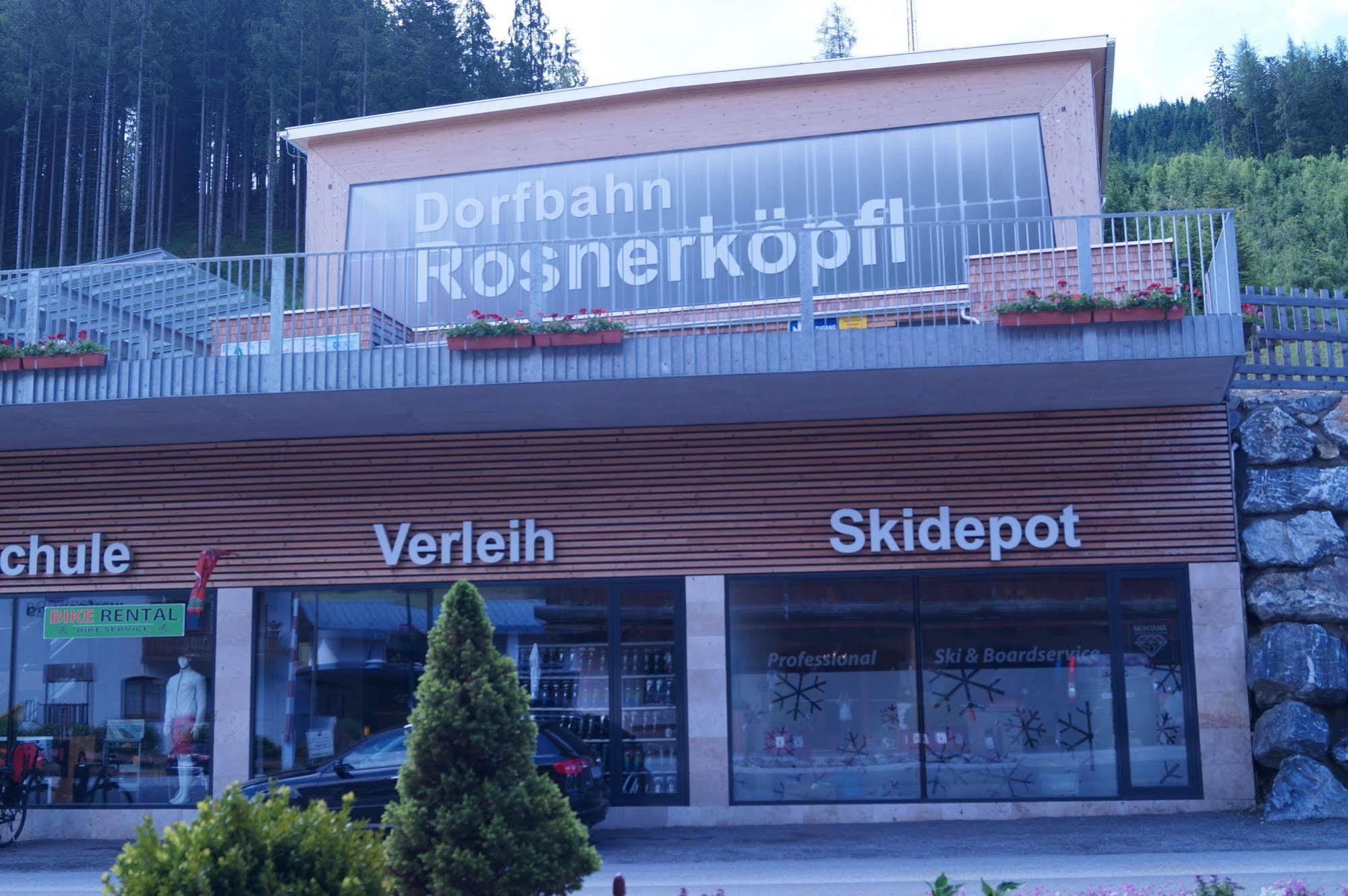 Hotel Wenger Alpenhof Werfenweng Buitenkant foto